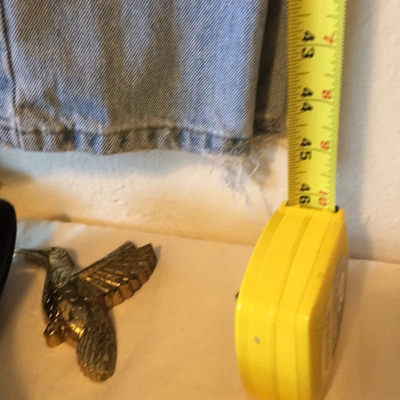 Distressed Arizona Jeans - Picture 4 of 8